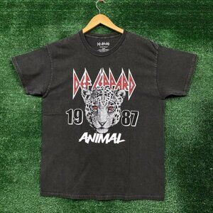 Def Leppard Tshirt size medium